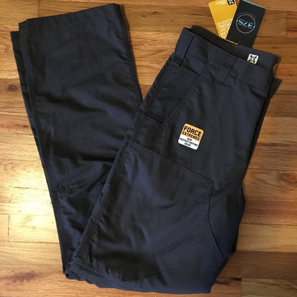 Men’s Relaxed Fit Force Extremes Zip Off Pant - Picture 2 of 3